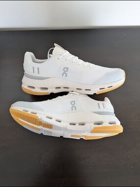 NIB On Running Women’s Athletic Sneakers - White with Gum Sole